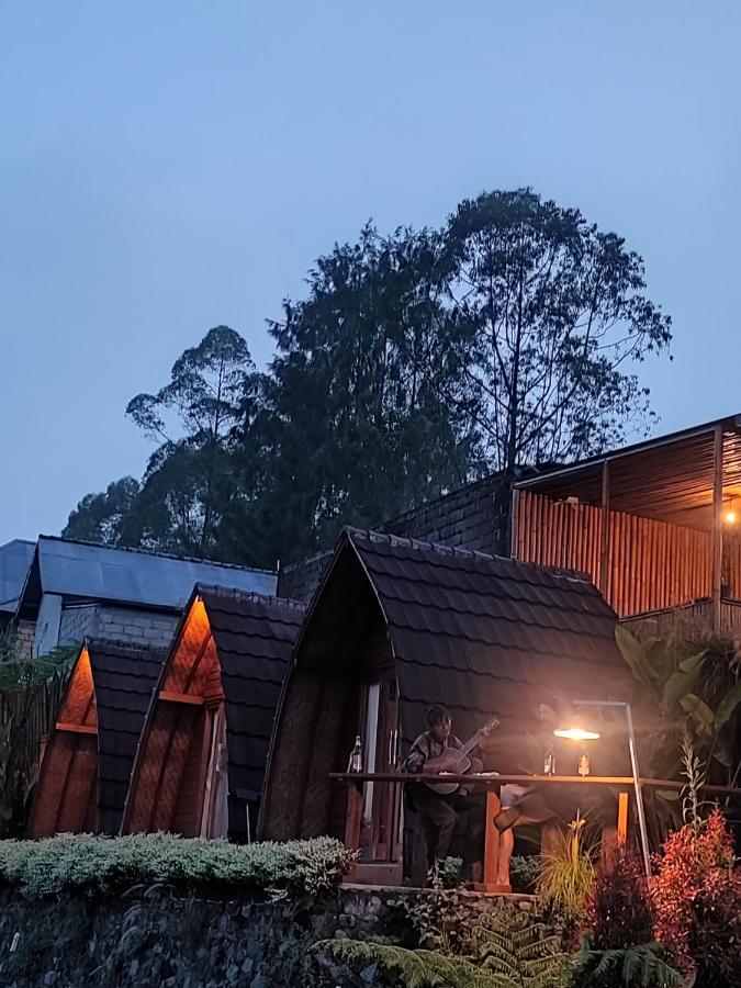 Hotel Pinggan Sunrise Glamping Baturaja  Exterior foto