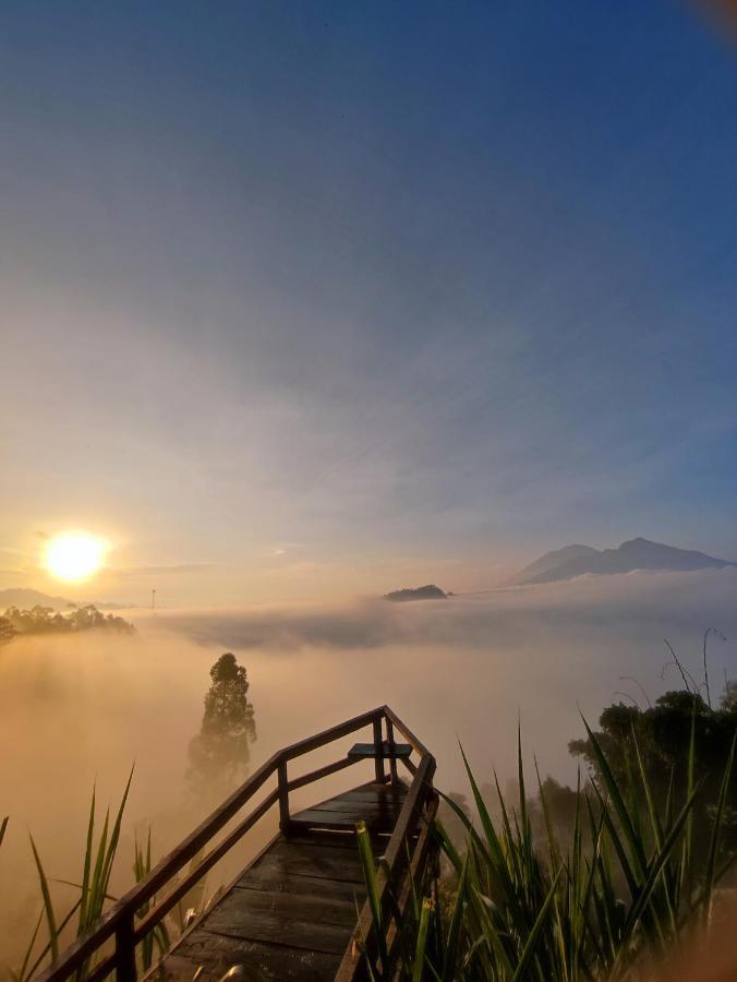 Hotel Pinggan Sunrise Glamping Baturaja  Exterior foto